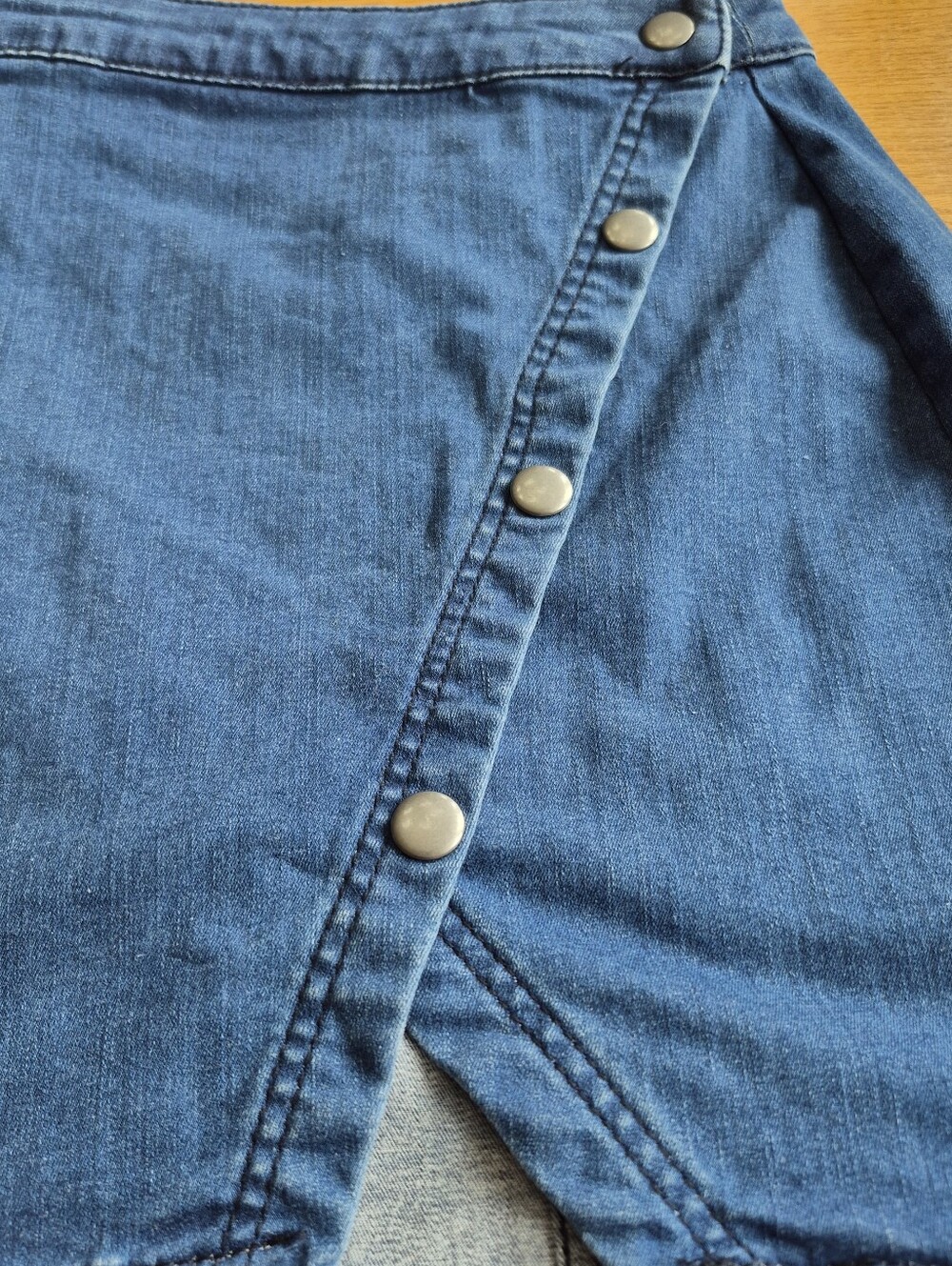 Free People Notched Denim Mini Skirt Size 8 - Picture 4 of 10